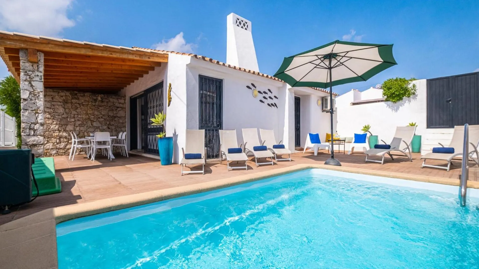 Fantastic Villa With Heatable Pool Albufeira